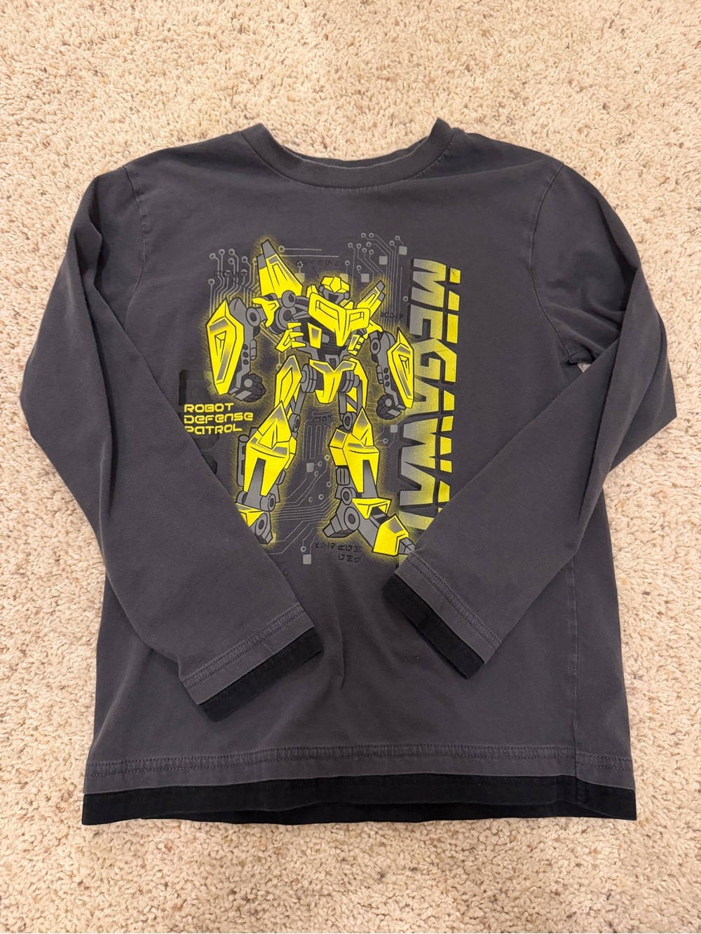 Kids Graphic Long-Sleeve Robot Tee - Charcoal with Yellow